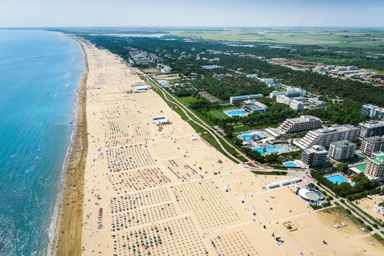 Appartamenti Bristol Bibione Exterior photo